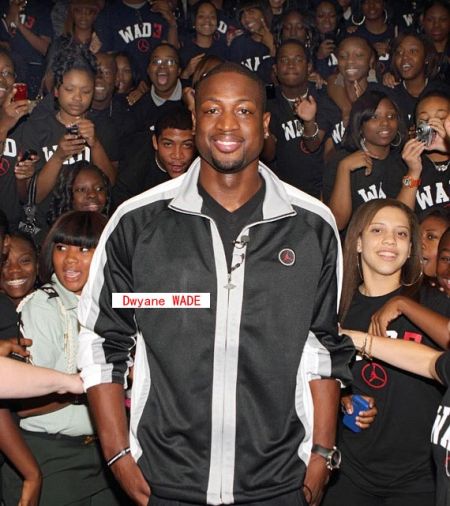 很多人把关 很多人把关